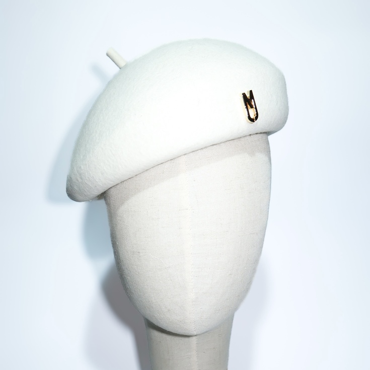 Contour Beret/ white