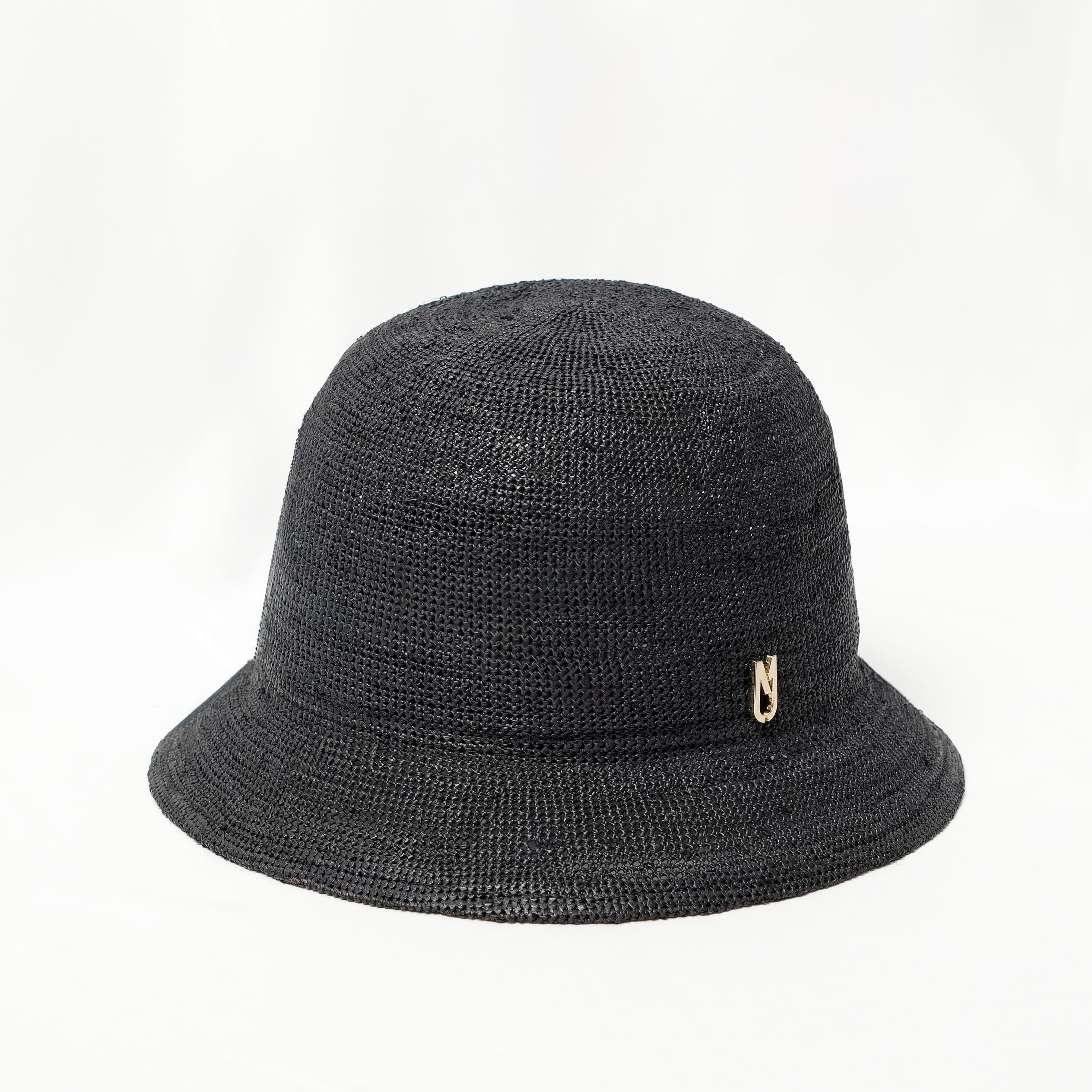 RAFFIA MINI BUCKET CRNI